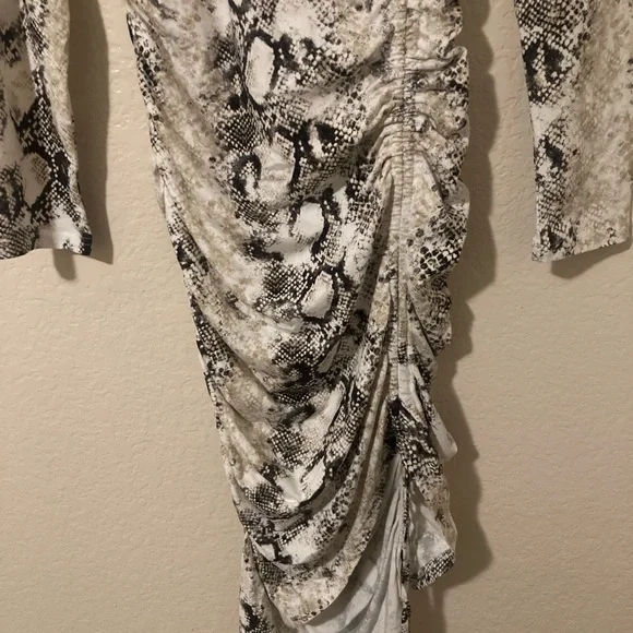 Privy Black and White Snake Print Long Sleeve Dress - Picture 3 of 4